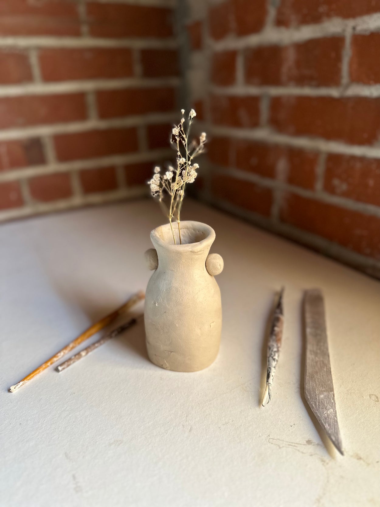 Bud Vase Class: Group Hand Building